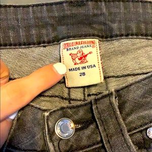 True Religion Distressed size 28
